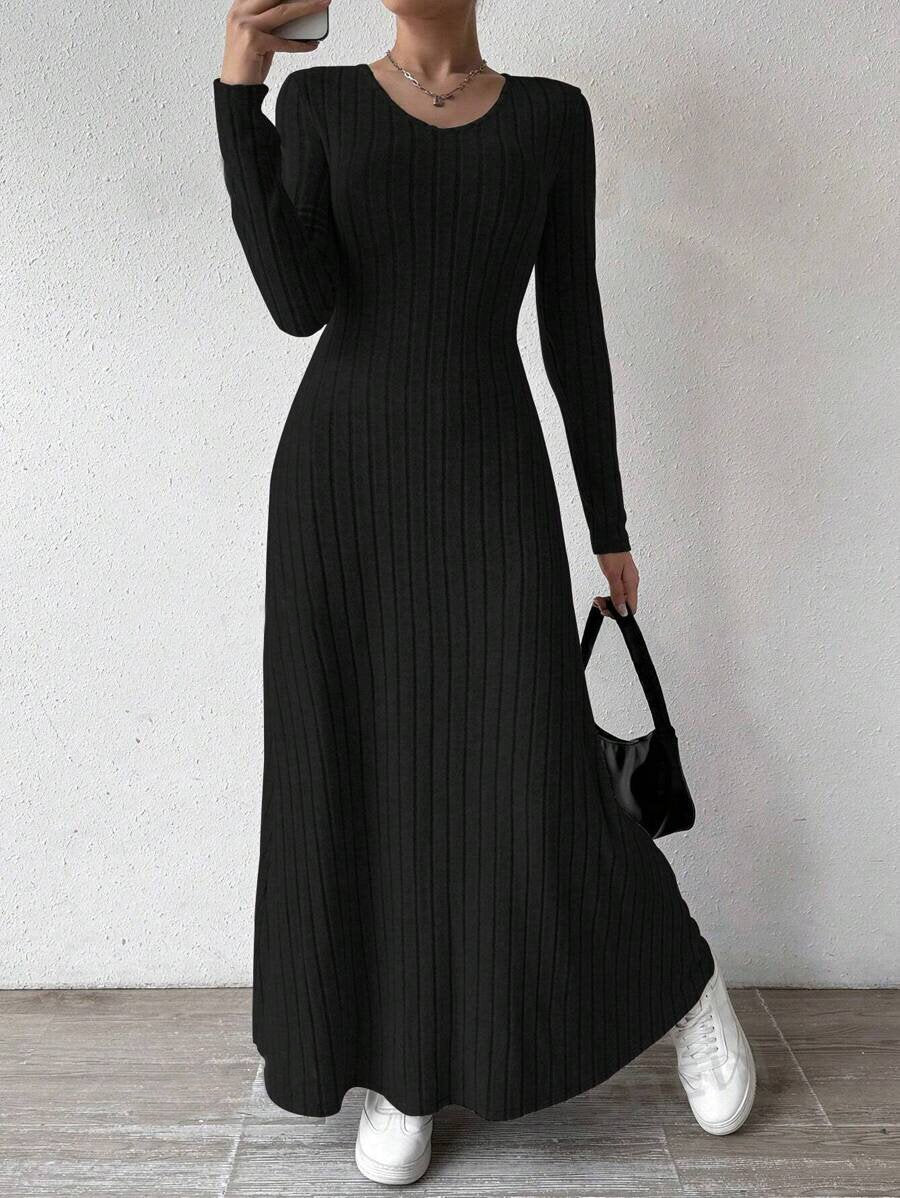 Vestito  lungo a maniche lunghe