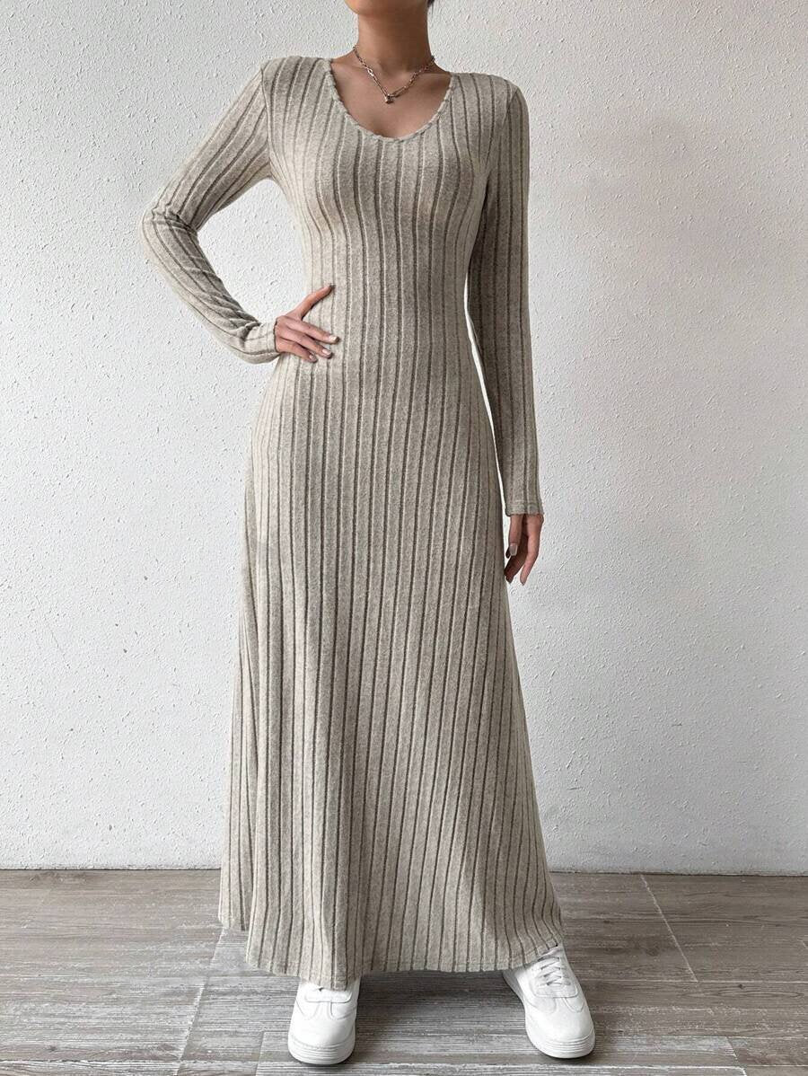 Vestito  lungo a maniche lunghe